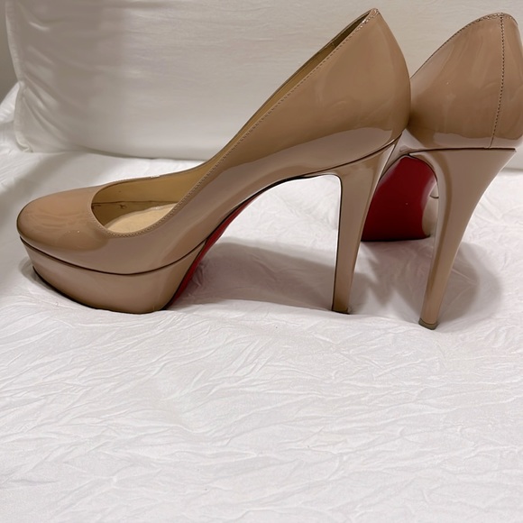 COPY - Christian Louboutin platform stilettos - Picture 1 of 8